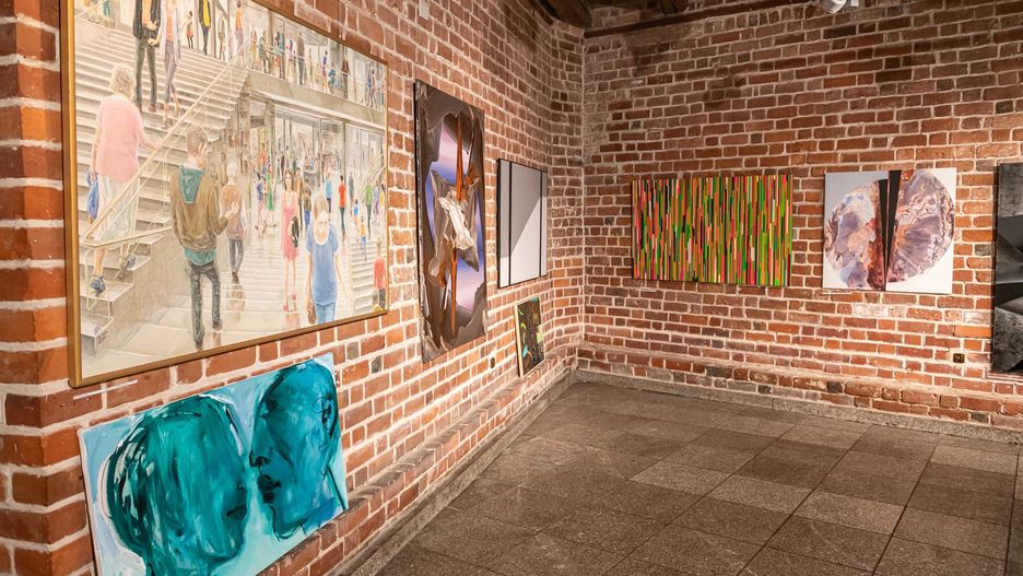 Wrocław. Otwarcie wystawy dzieł sztuki zakupionych w ramach Programu Interwencji Społecznej. Można je oglądać od 3 lutego