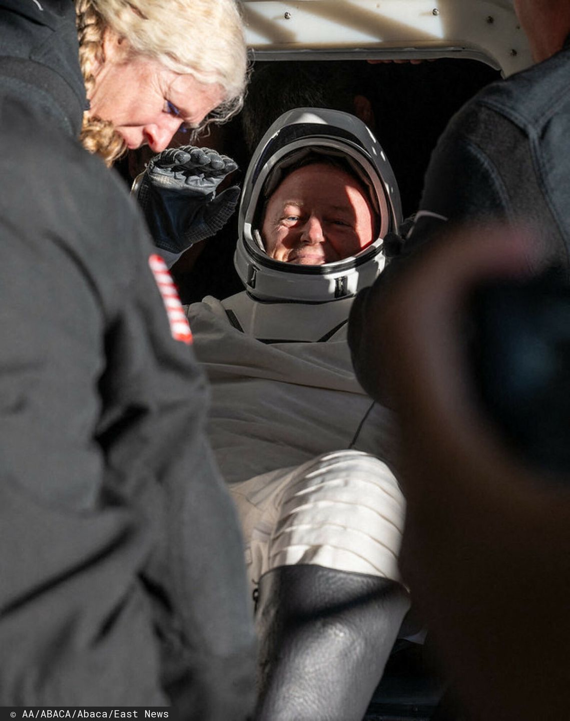 Barry "Butch" Wilmore opuszcza pokład SpaceX Dragon
