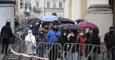 Majówkowa akcja szczepień przedłużona. Niektóre punkty złożyły deklarację