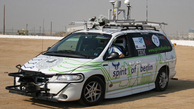 iPhone steruje samochodem - dosłownie 1