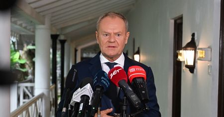 Tusk o dymisji Pełczyńskiej-Nałęcz. "Myślałem, że chociaż zadzwoni"