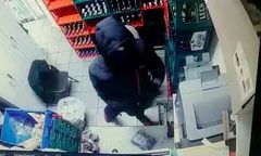 Psary. Brutalna napaść na kobietę. Policja publikuje nagranie