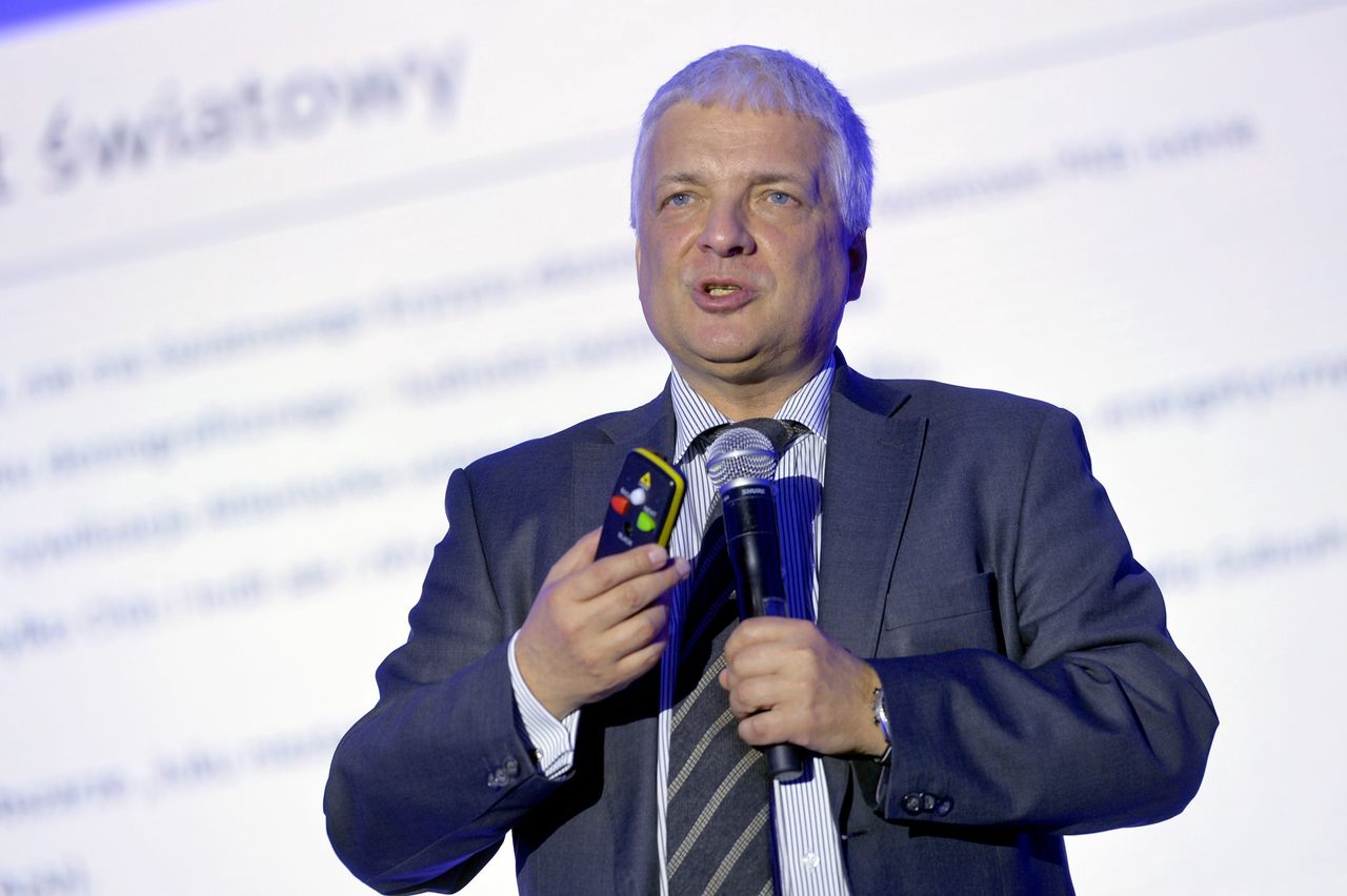 "Umowa o pracę powoduje patologie ciąży". Oto cytaty z wypowiedzi kandydata na RPO