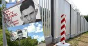 Szokujące plakaty. Pojawiły się na granicy Polski z Białorusią