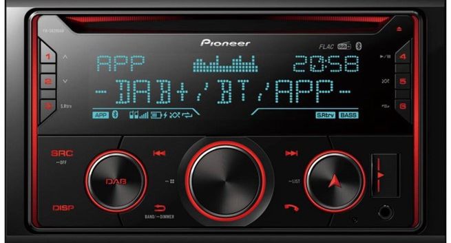 UKE ma kontrolować czy samochody mają odbiorniki DAB+