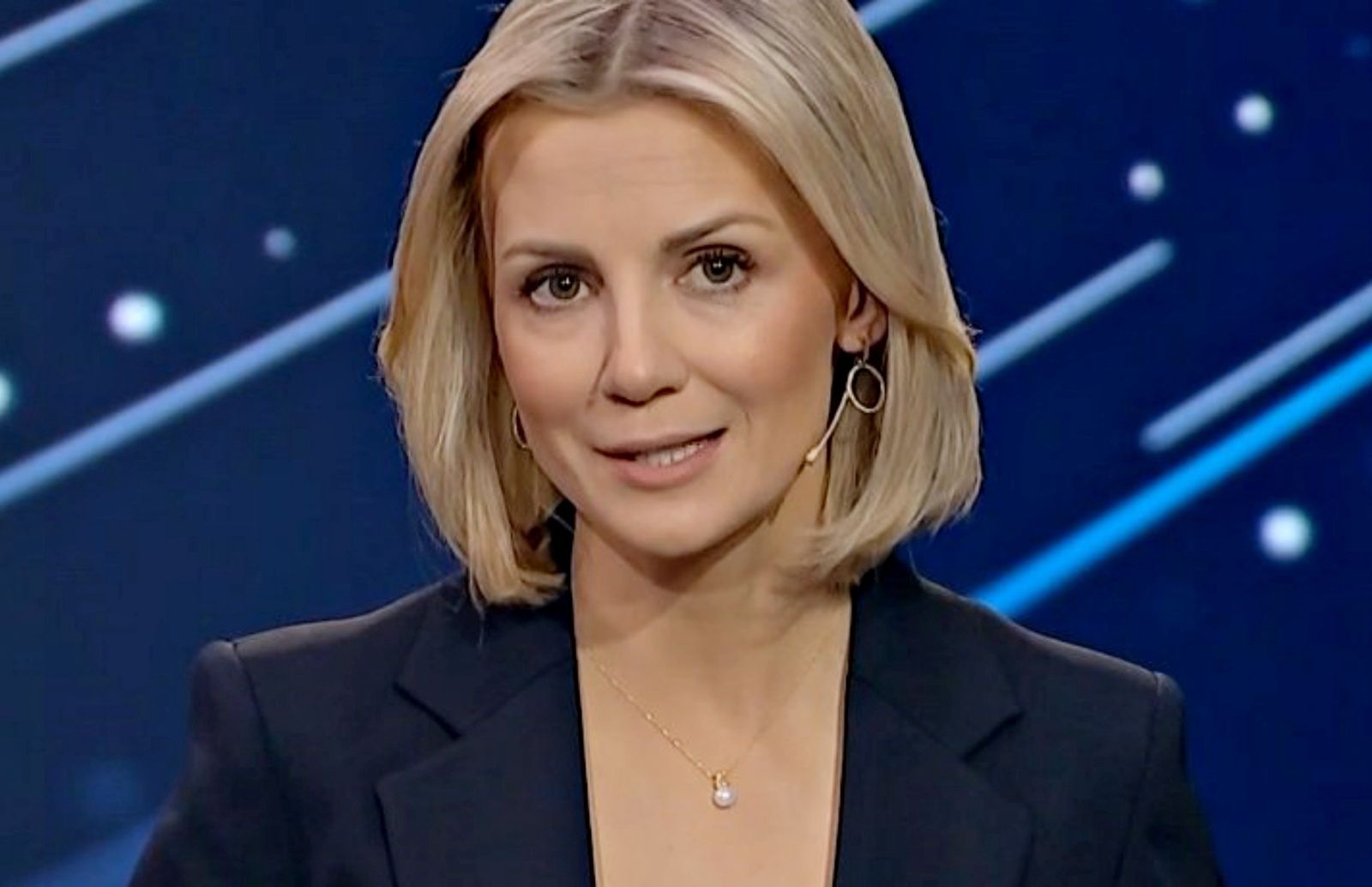 Joanna Dunikowska-Paź jedna z prowadzących program informacyjny TVP "19:30"