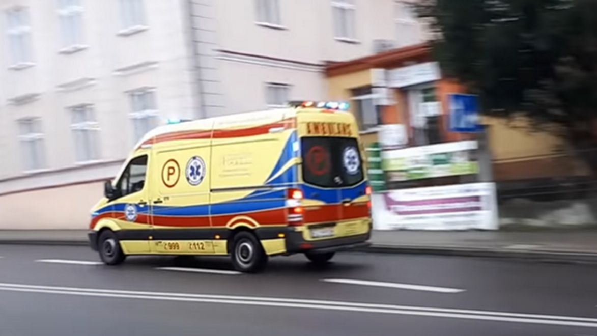 Rodzina trafiła do szpitala (zdjęcie ilustracyjne)