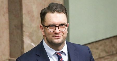 Mejza wraca do łask. "To sygnał od Kaczyńskiego"
