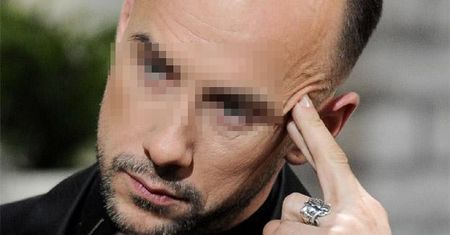 "Adam D." oskarżony o ZNIEWAŻENIE polskiego godła! Grozi mu... ROK WIĘZIENIA!