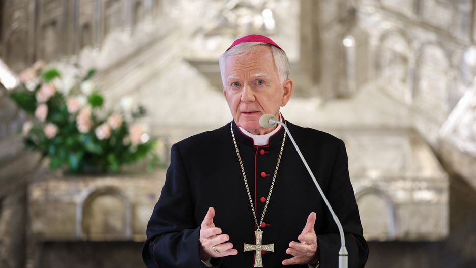 Marek J�draszewski
Krak�w, 26.11.2025. Ust�puj�cy metropolita krakowski abp Marek J�draszewski podczas konferencji prasowej w siedzibie Kurii Metropolitalnej w Krakowie, 26 bm. Papie� Leon XIV mianowa� nowym metropolit� krakowskim dotychczasowego metropolit� ��dzkiego kard. Grzegorza Rysia. Zast�pi on abp. Marka J�draszewskiego, kt�ry przeszed� na emerytur�. (jm) PAP/�ukasz G�gulski
�ukasz G�gulski
biskupi, katolicki, katolicyzm, kler, krakowska, kuria, zmiana