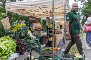 Kraków: Weekendowy szał wydarzeń. Festiwal Zorza, Garden Party, Targ Unikatów, wymiana ubrań i nie tylko.