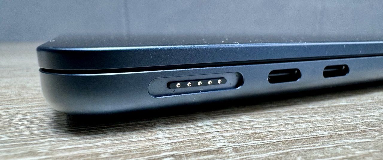MacBook Air m3 porty