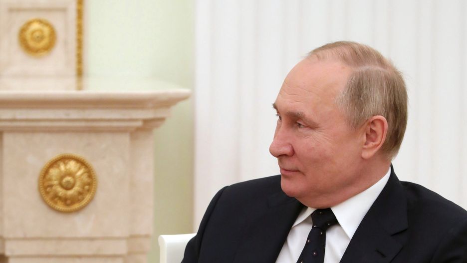  epa09816803 Russian President Vladimir Putin attends a meeting with Belarusian President Alexander Lukashenko (not pictured) in the Kremlin in Moscow, Russia, 11 March 2022.  EPA/MIKHAIL KLIMENTYEV / KREMLIN POOL / SPUTNIK MANDATORY CREDIT Dostawca: PAP/EPA.