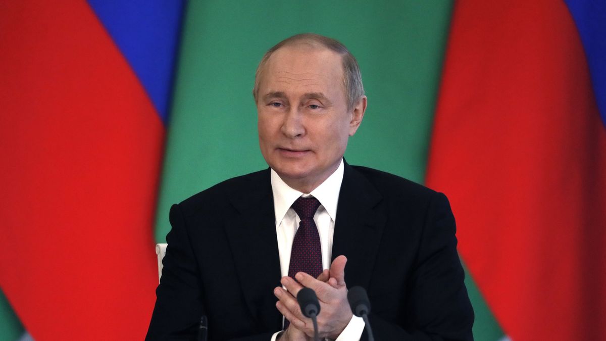 Russian President Vladimir Putin attends a joint press conference with Turkmenistan's President Serdar Berdymukhamedov (not pictured) following their meeting in Moscow, Russia, 10 June 2022. The Turkmen president is on an official visit in Moscow. EPA/YURI KOCHETKOV / POOL Dostawca: PAP/EPA.