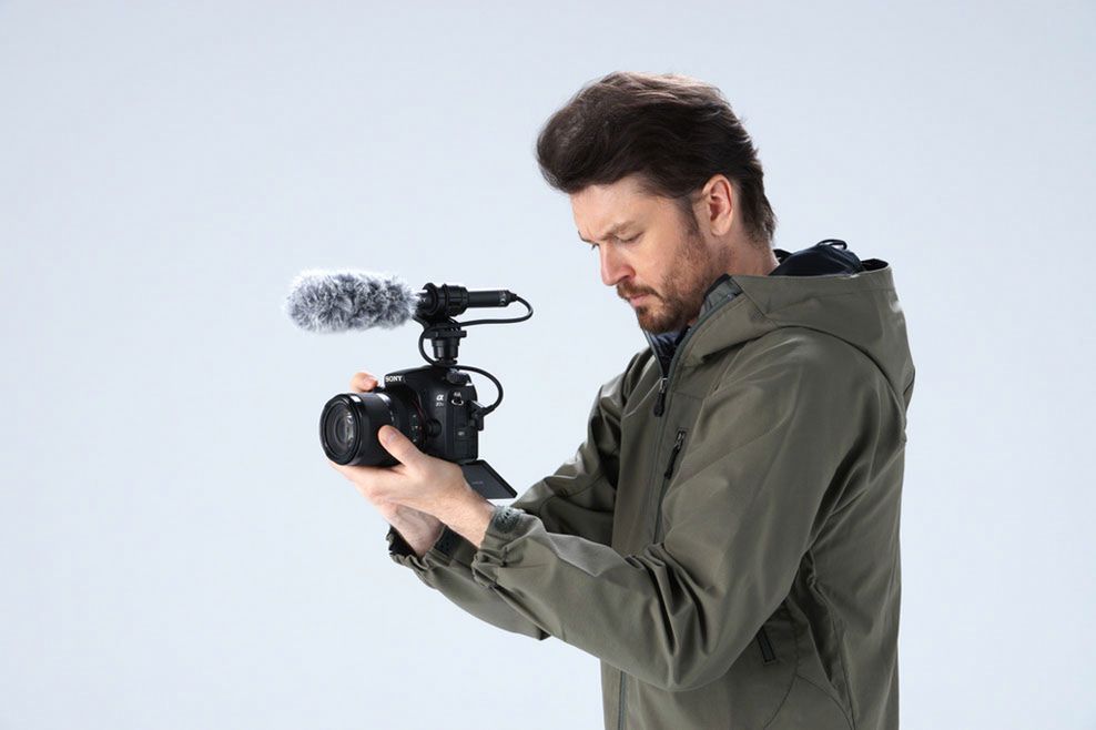 Sony A77 Mark II z 79-polowym systemem AF 8