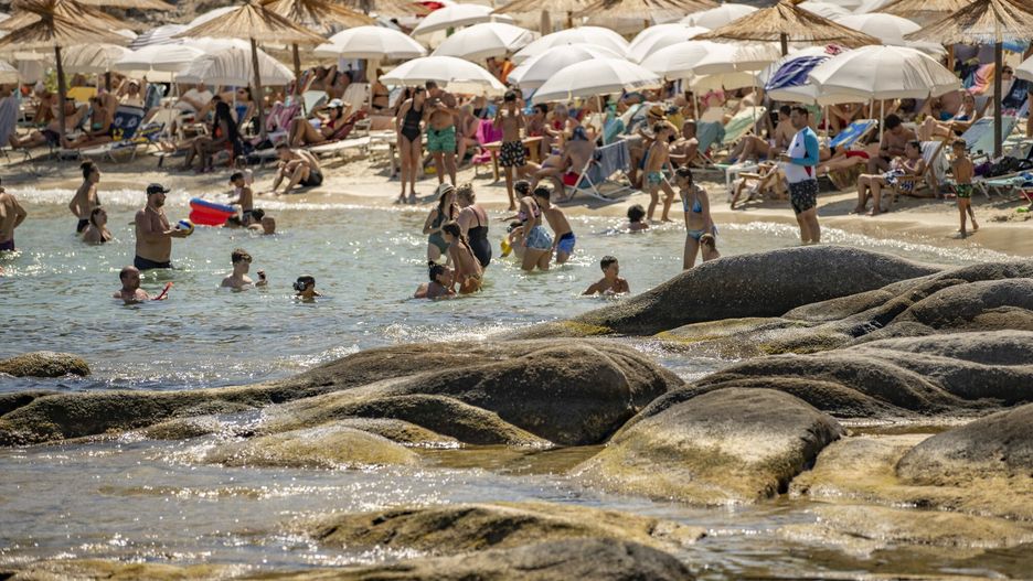 Temporary
CHALKIDIKI, GREECE - SEPTEMBER 03: Tourists swim and spend time at Portakali beach in Sithounia, Chaldiki, Greece on September 03, 2023. Berk �zkan / Anadolu Agency/ABACAPRESS.COM
AA/ABACA
