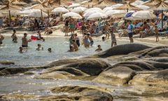 Horror na plaży. Nie żyje 13-latka rażona piorunem