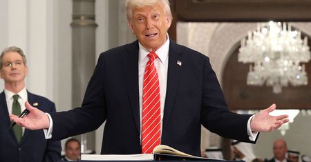 Rekordowa umowa zbrojeniowa Trumpa? Eksperci: to tylko reklama