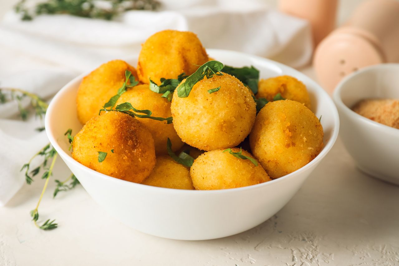 Master the art of crispy potato balls with these expert tips