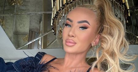 Izabela Macudzińska pokazała, jak wygląda BEZ DOCZEPÓW. Poznalibyście ją w naturalnych włosach?