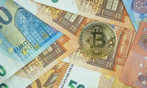 Krytyczna pomyłka na giełdzie kryptowalut w Korei Płd. Miliardy euro dla użytkowników