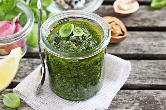 Domowe pesto z jarmużem