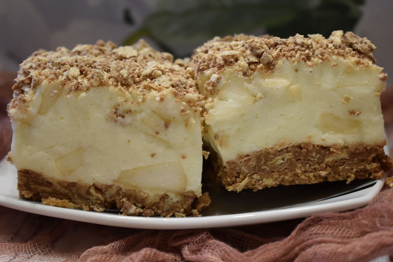Jogurtowe ciasto bez pieczenia. Smakuje bajecznie