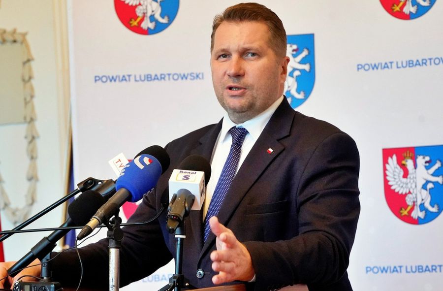 Przemysław Czarnek zaprosił Elona Muska do odwiedzenia "politycznych więźniów"