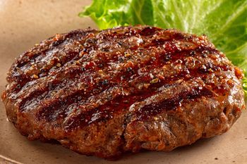 Były hitem stołówek. Tak zrobisz kultowe danie z PRL-u