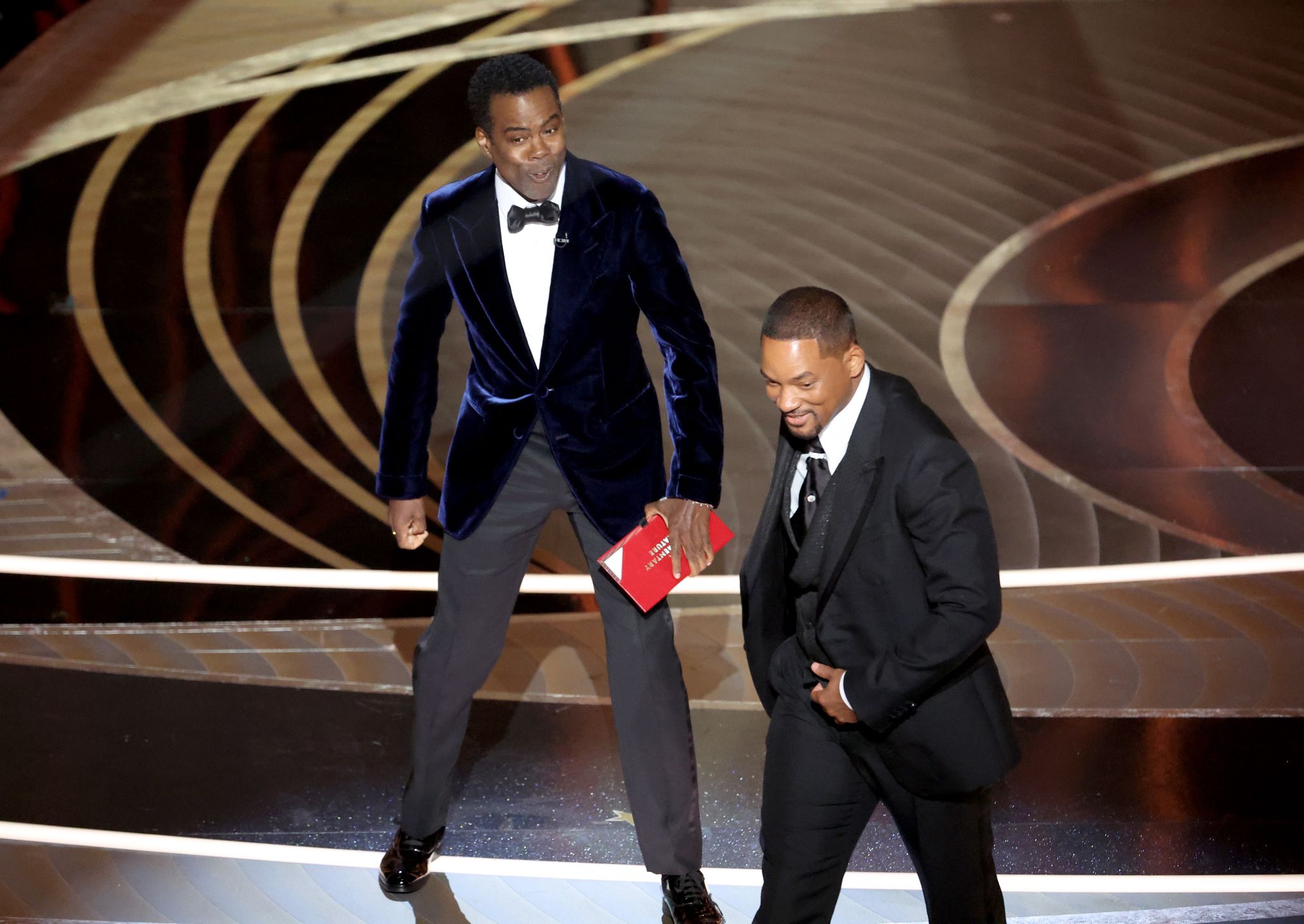 Will Smith spoliczkował Chrisa Rocka na Oscarach. Tak to wyglądało "od środka"! 