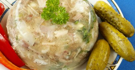 Na Wszystkich Świętych zawsze podaję tę przystawkę. W PRL-u była hitem, dziś zapomniana