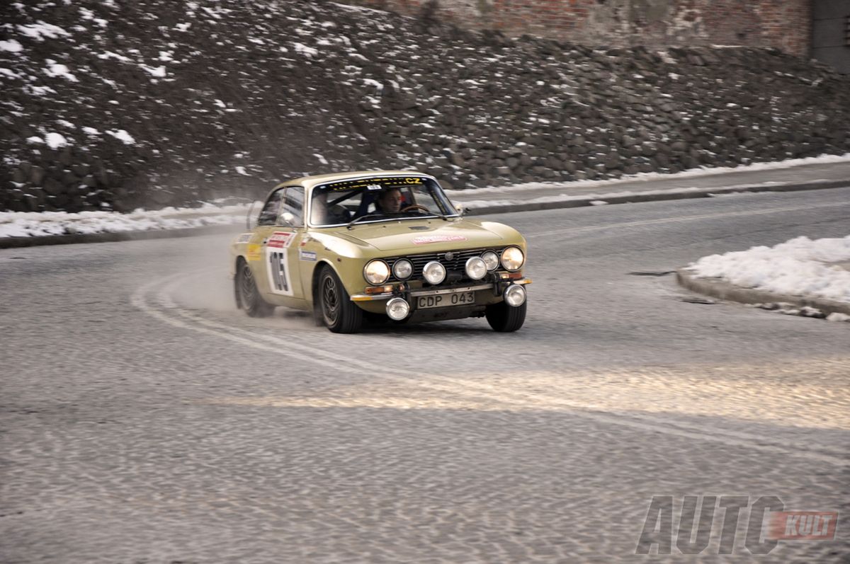 Rallye Monte-Carlo Historique - Alfa Romeo 2000 GTV (1972)