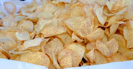 Chipsy z taro