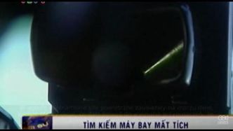 Plama oleju na morzu; poszukiwania zaginionego samolotu trwają.