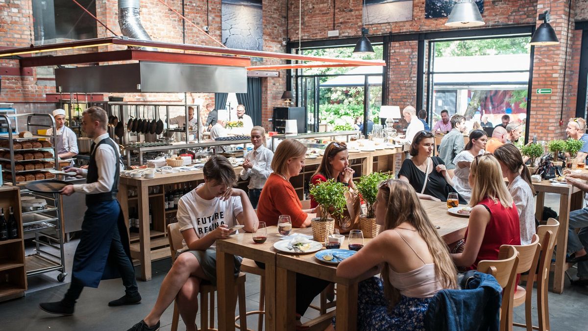 East News archiwum5
Fot. Bartosz Krupa/East News. Warszawa 30.08.2017. Restauracja Warszawa Wschodnia by Mateusz Gessler.
Bartosz Krupa