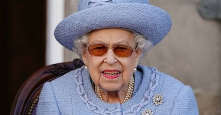 Królowa Elżbieta zbeształa Meghan. "W tej rodzinie nie rozmawiamy z ludźmi w ten sposób"
