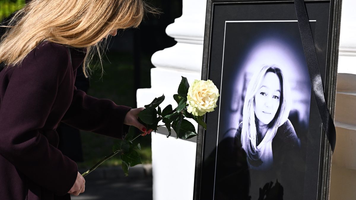 Znajomi są w szoku po zabójstwie 53-latki na UW