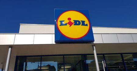 Do Lidla z przesyłkami. Nowe maszyny staną przy 900 sklepach