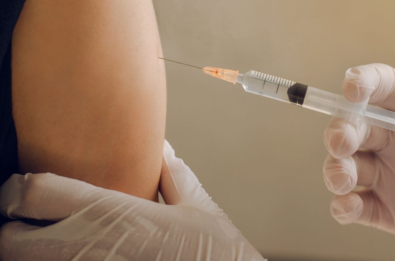 Przeżył ZOMR i przez sepsę stracił kończyny. Apeluje o szczepienia