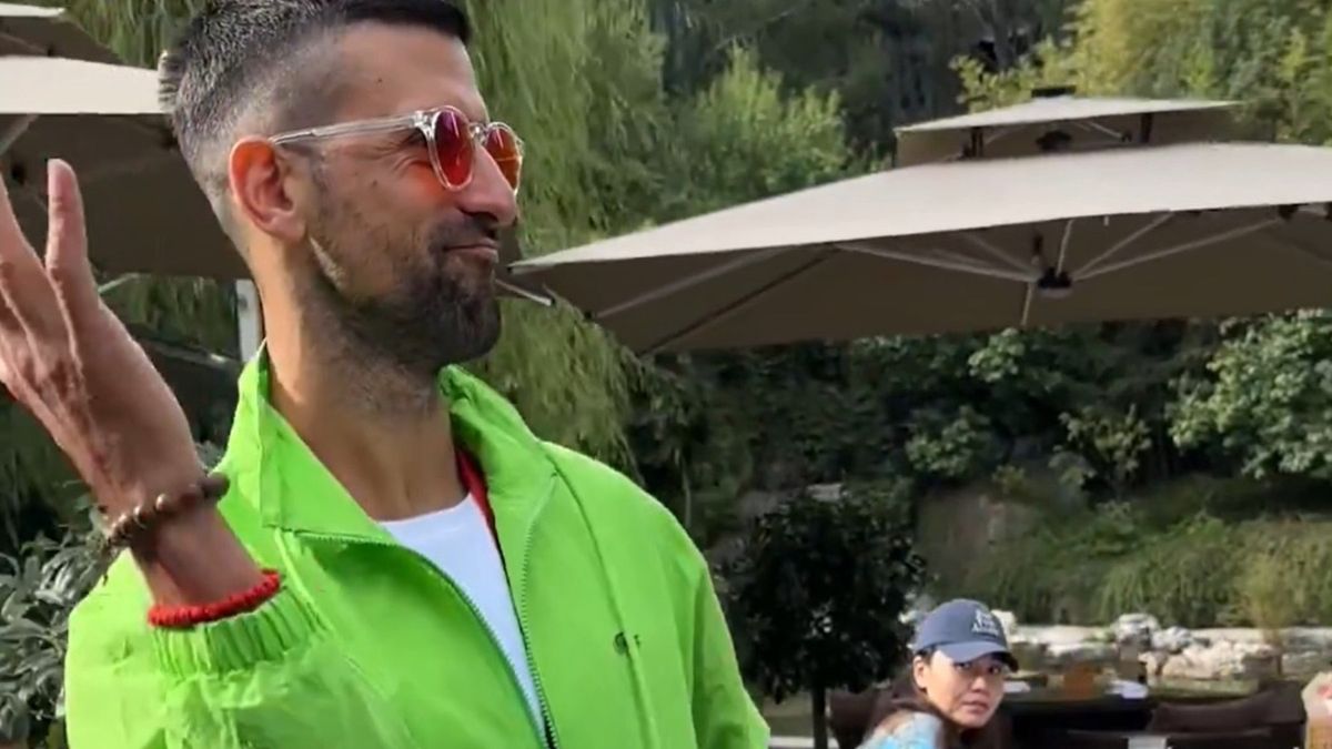 Novak Djoković na ulicach Pekinu
