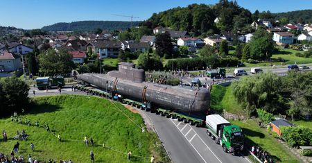 Gigantyczny transport. Ludzie masowo śledzą niemiecki przewóz