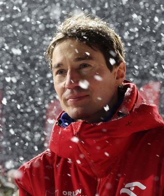 Mężczyźni też płaczą. Kłaniasz się nam, a my tobie [OPINIA]