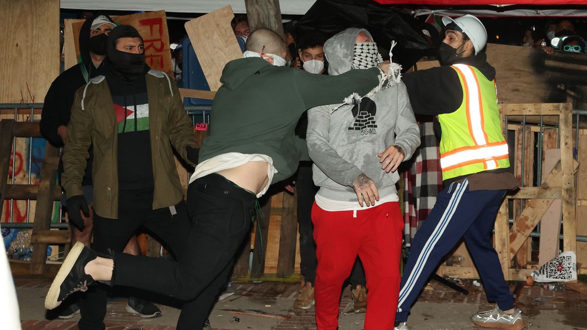 Na kampusie studenckim w Los Angeles doszło do zamieszek