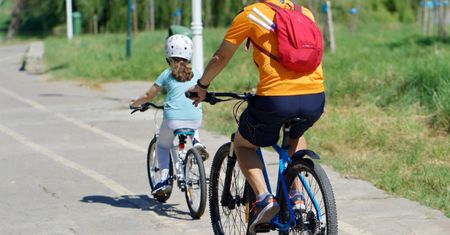 Mandaty dla rowerzystów i kierujących hulajnogą. Nawet do 1500 zł za brak uprawnień