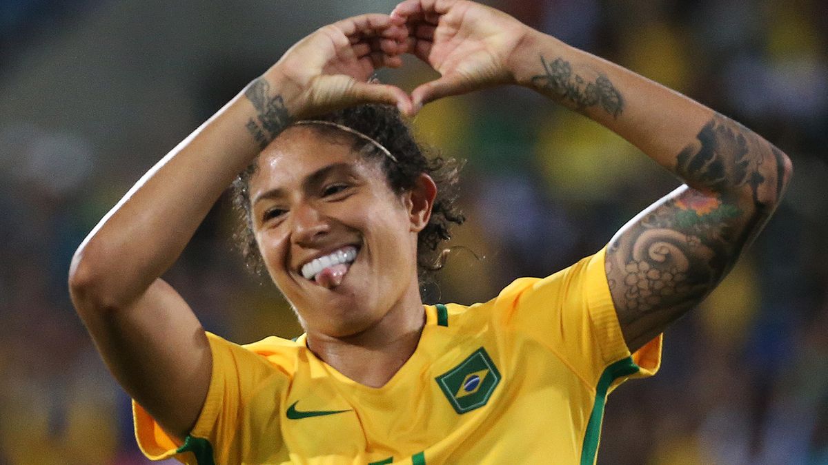 Wikimedia Commons / Roberto Castro / Cristiane Rozeira w czasie meczu reprezentacji Brazylii kobiet