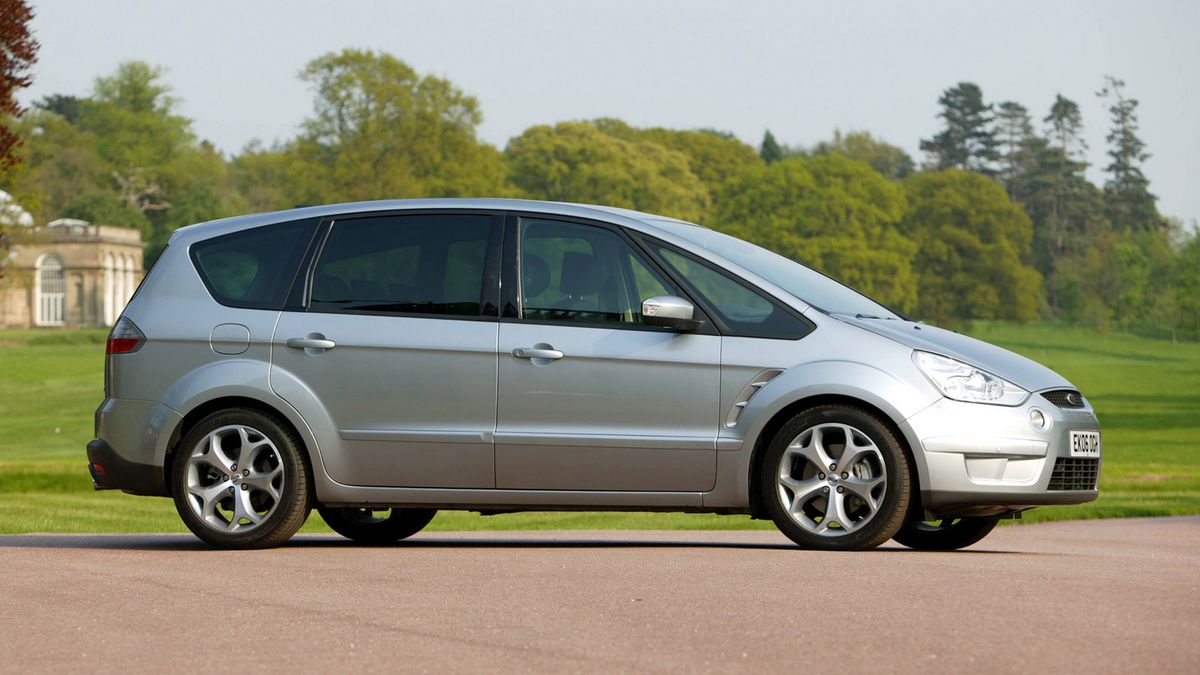 Czy można kupić 10-letniego minivana za 20 tys. zł? Nie jest łatwo, ale znaleźliśmy trzy ciekawe propozycje.