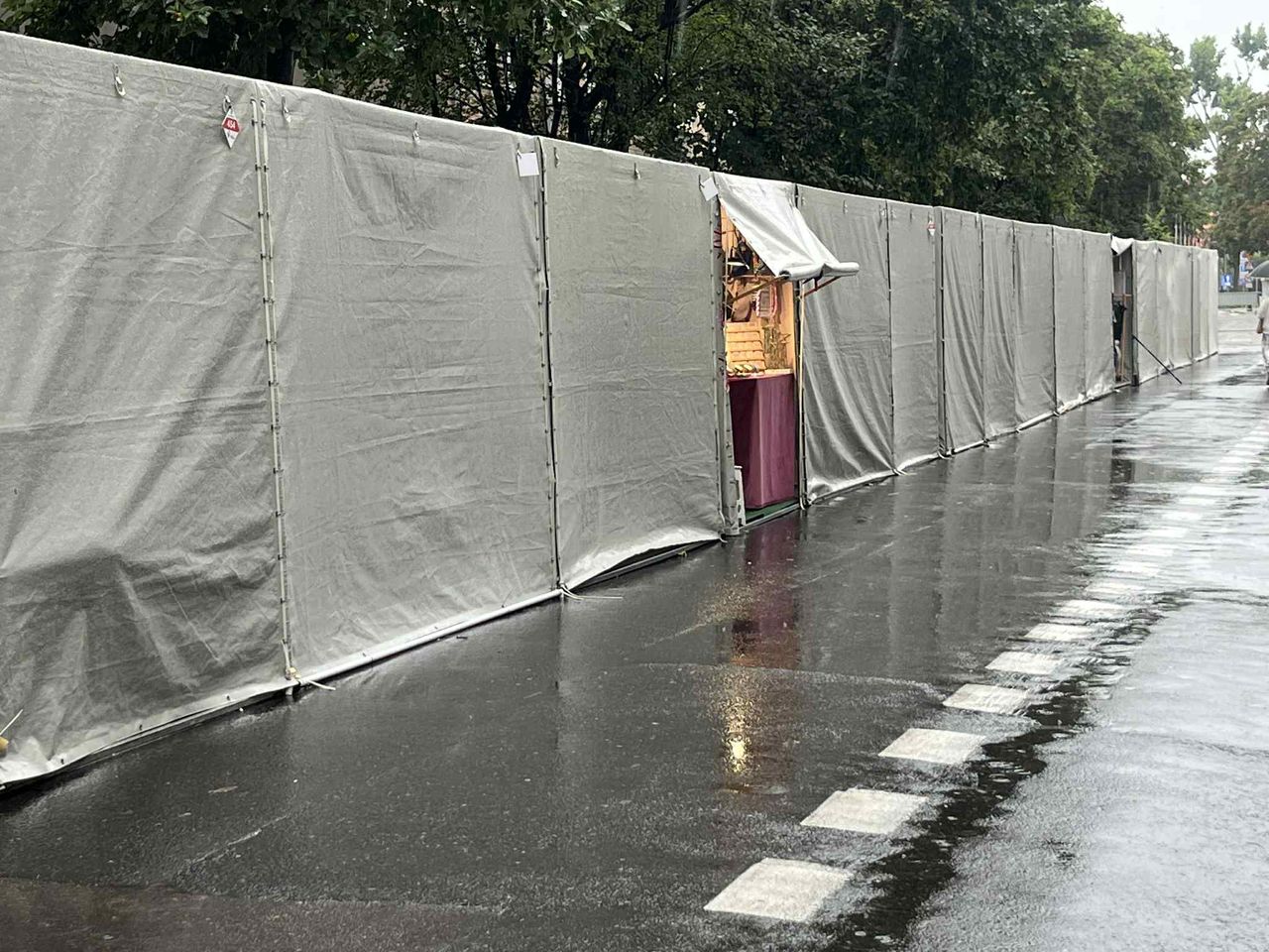 Nagraliśmy, co się dzieje w Gdańsku. Sprzedawcy załamani