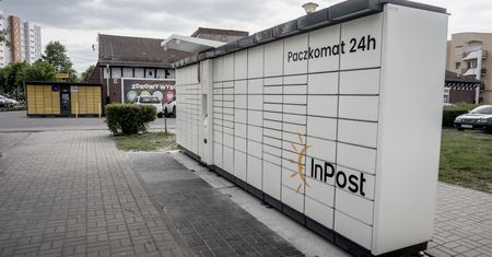 Paczkomat w kuriozalnej lokalizacji. Mieszkańcy są wzburzeni