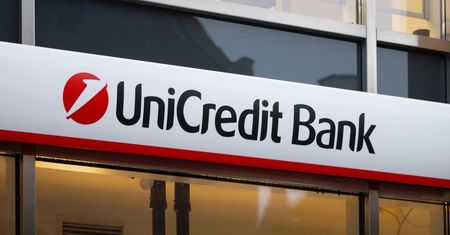 Bank stworzony przez Polaków przejęty przez zagranicznego potentata za 376 mln euro