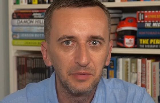 Mikołaj Sokół w Viaplay, będzie relacjonował Formułę 1